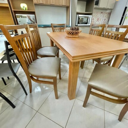 Mesa 1,55m Perola (2600) com 6 Cadeiras Larissa (4890)