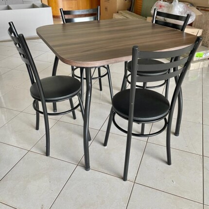 Mesa Quadrada 90cm (3916) com 4 Cadeiras de Aço Preto (4639) - Imagem 3
