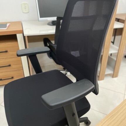 Cadeira Giratoria Diretor Shangai Extra Confortável (3339) - Imagem 4