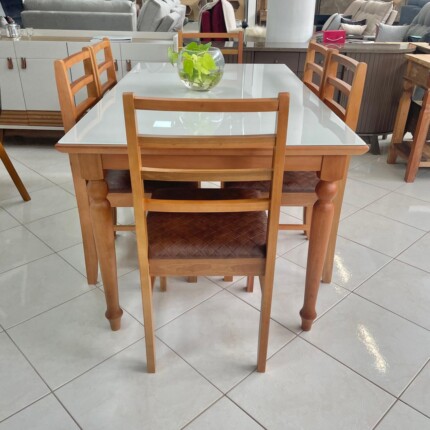 Mesa 1,60m Torneada com Vidro (2973) com 6 Cadeira Beatriz em Madeira (4306) - Imagem 3