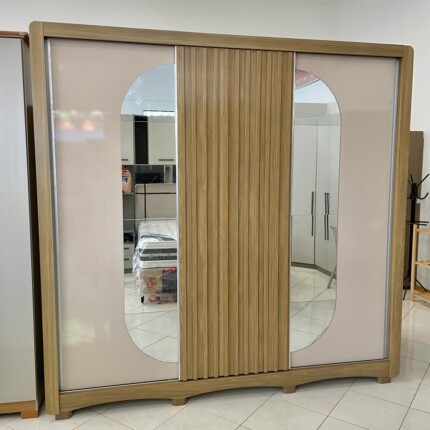 Roupeiro 2,40m 3 Portas Deslizantes N576 com Ripado (5040) - Imagem 1