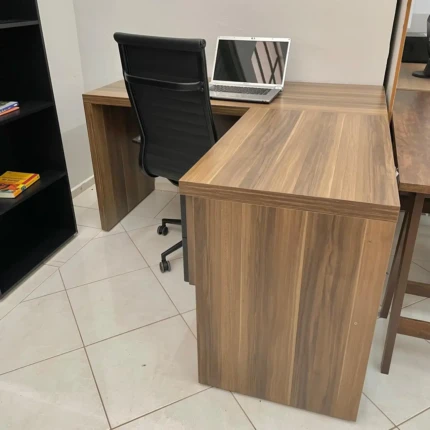 Mesa Escritório de Canto em MDF-BP Semi Nova (818) - Imagem 3
