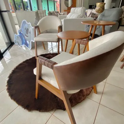 Cadeira Suelen com Braço no Couro e Linho Dora (3221) - Imagem 3