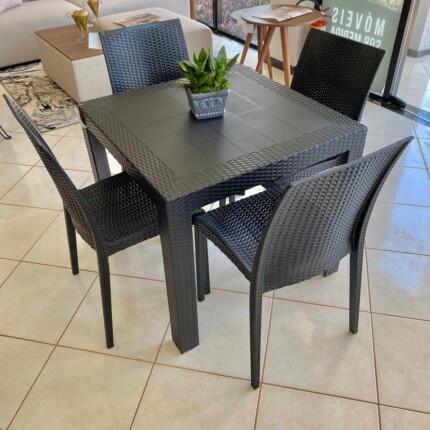 Mesa Ibiza (4170) com 04 Cadeiras Preto (4140) - Image 1