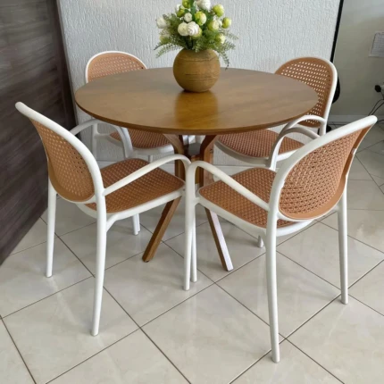 Mesa Redonda 1m (1745) com 4 Cadeiras Positano Nude (3877)