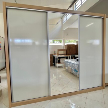 Roupeiro 2,75m 3 Portas Deslizantes MDF Toronto Off com Espelho (6706) - Imagem 1