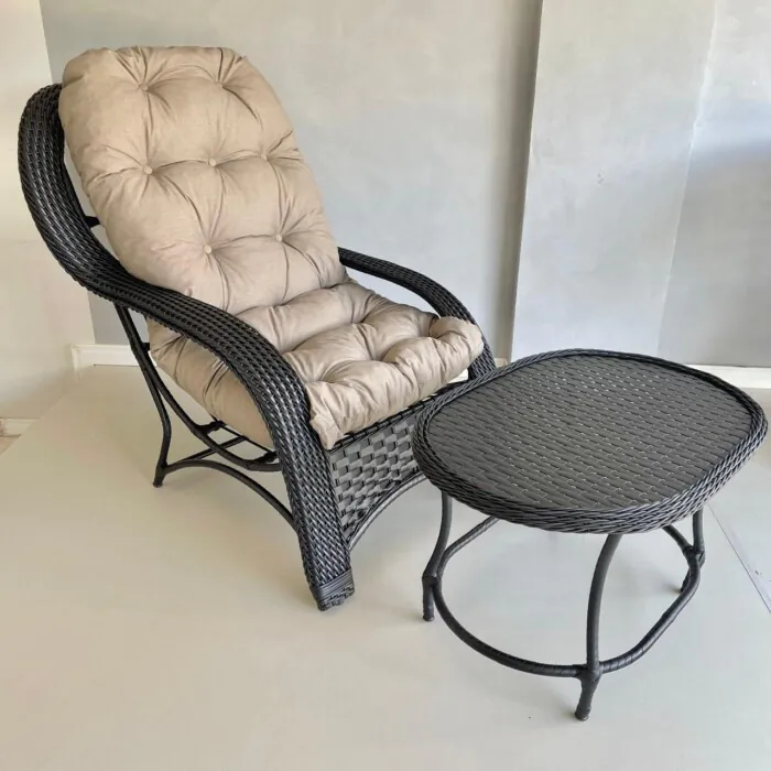 Art- Cadeira Descanso PRETO com Almofada Fendi (CD 424) + 1 Mesa Oval FIBRA PRETO (CD 4609) (3)