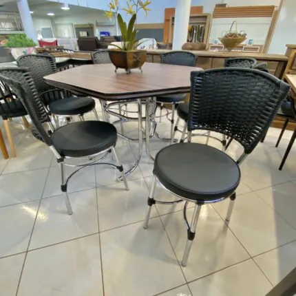 Mesa Sextavada (6535) com 06 Cadeiras Luxo (4801)