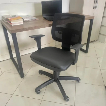 Cadeira Executiva Brizza Alto Padrão - Fabricado no Brasil (950) - Imagem 1