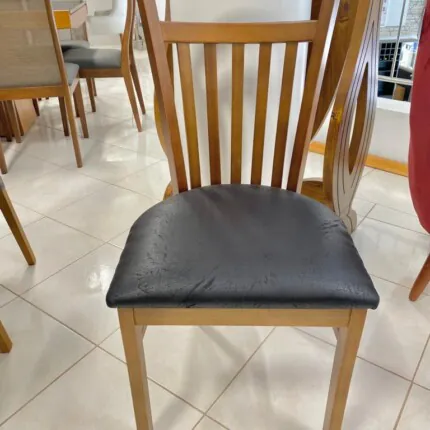 Cadeira em Madeira Larissa Imbuia (2823) - Imagem 3