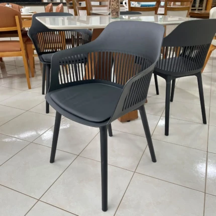 Mesa 1,20 Celeste com Vidro Off White (464) com 04 Cadeiras Montreal (1083) - Imagem 5