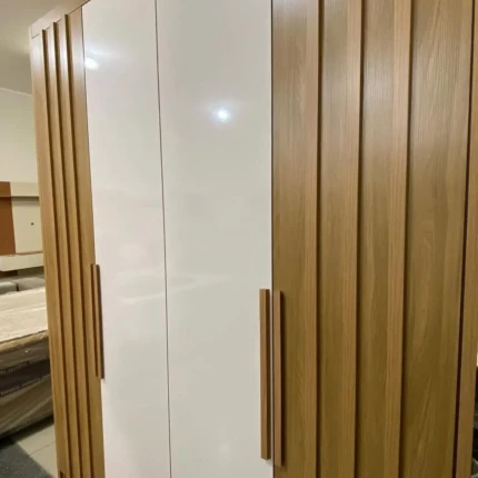 Roupeiro 1,76m California com Ripado Freijo (6101)