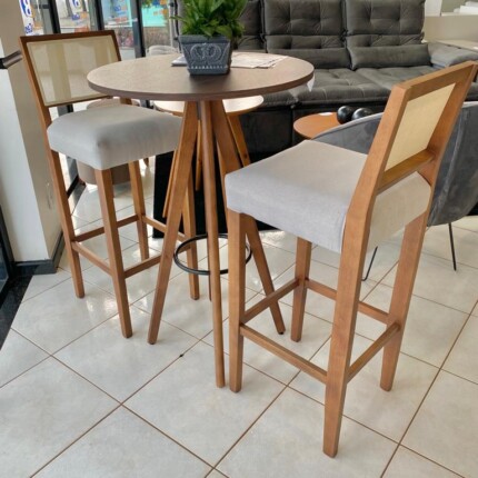 Banqueta em Madeira com Encosto Tela (3620) - Imagem 3