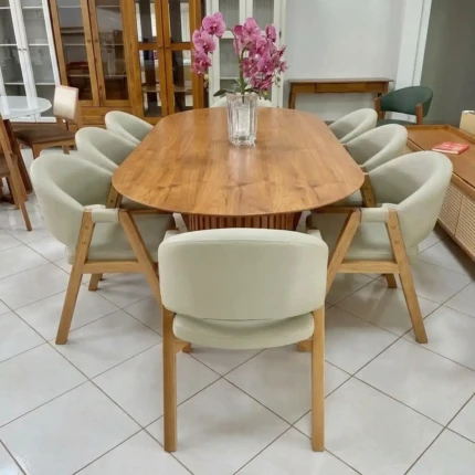 Mesa Oval 2,20m Ripada Cinamomo (2729) com 8 Cadeiras Dora Corino Bege (5570) - Imagem 1