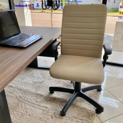 Cadeira Giratoria Presidente Impermeavel Fendi - Fabricado no Brasil (5694) - Imagem 4