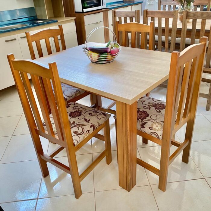 Conjunto 4 cadeiras cromadas para cozinha com reforço + mesa com
