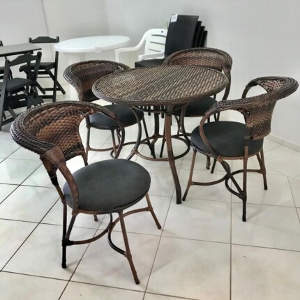 Mesa Redonda (3540) com 04 Cadeiras em Fibra Argila (549) - Imagem 6
