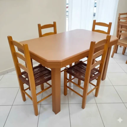 Mesa 1,20m Perola (1130) com 04 Cadeira de Madeira Colonial Alta (4361)
