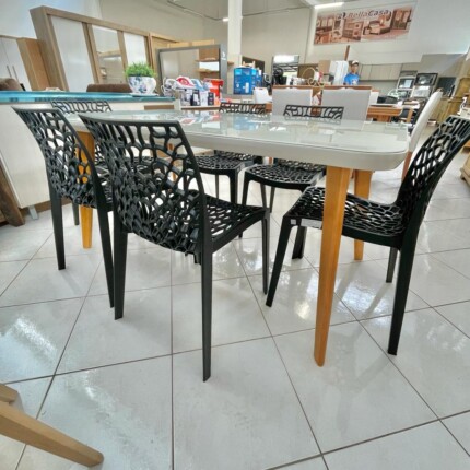 Mesa Rafaela com Vidro (5501) com 06 Cadeiras Gruvyer 184kg Preto (6836) - Imagem 4