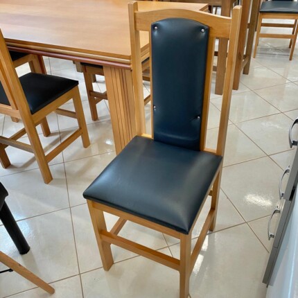 Mesa 1,60m Genova (2532) com 6 Cadeiras em Madeira Londres (2050) - Imagem 5