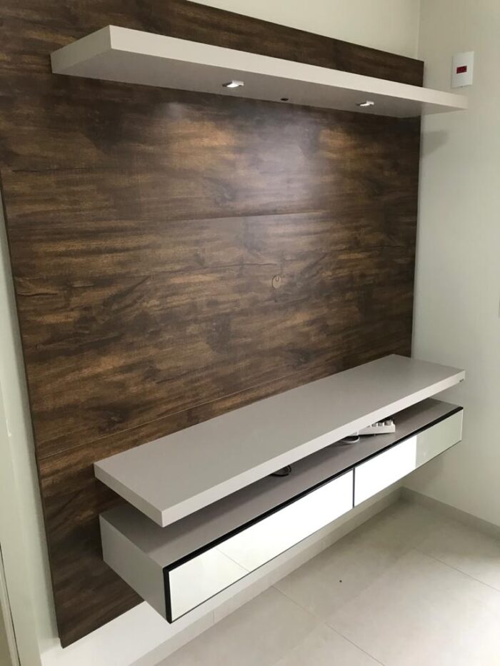 Painel 1,80m TB107E em MDF NOBRE com Espelhos (4878) – Bella Casa