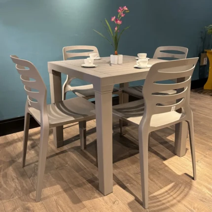 Mesa Niala (5628) com 4 Cadeiras Ville Basalto (6783)