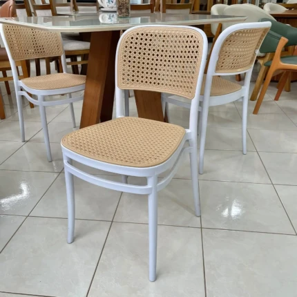 Mesa 1,20m com Vidro Off (464) com 4 Cadeira Roma Branca com Detalhe Bege (6427) - Imagem 5