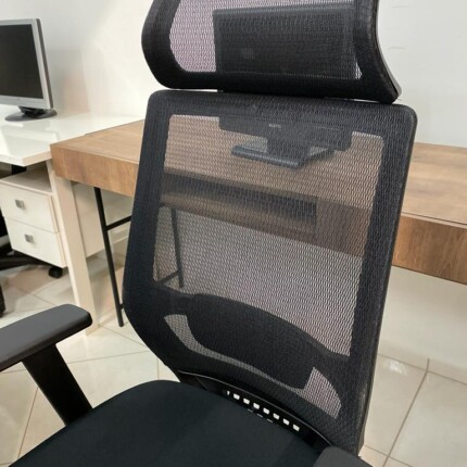Cadeira Giratoria Presidente TOP Genebra (2372) - Image 4