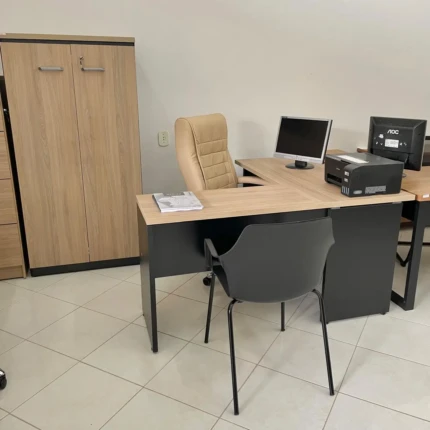 Mesa de Escritório Canto 1,35m x 1,50m YAR1360 com 2 Gavetas (2556-2697-2698) - Imagem 4
