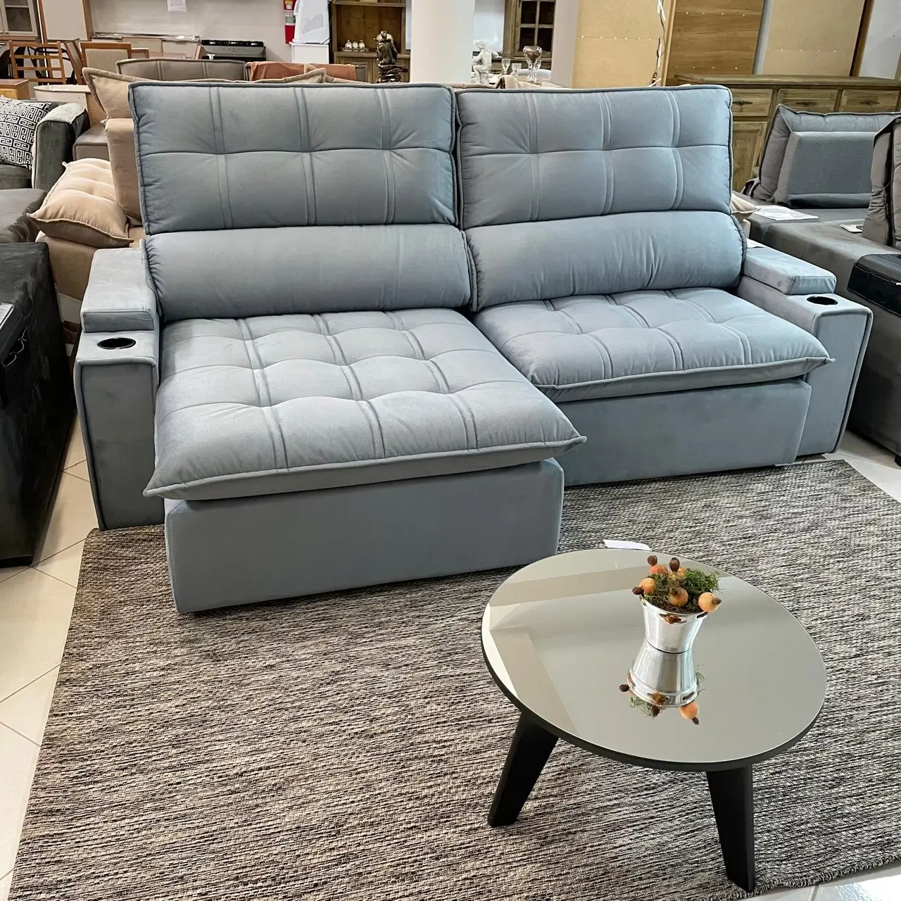 Sofa 2,40m Zurich com Porta Copos Soft Cinza (3373) - Bella Casa