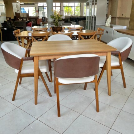 Mesa 1,20m California (308) com 4 Cadeira Suelen Dora Linho com Couro (3221) - Imagem 2