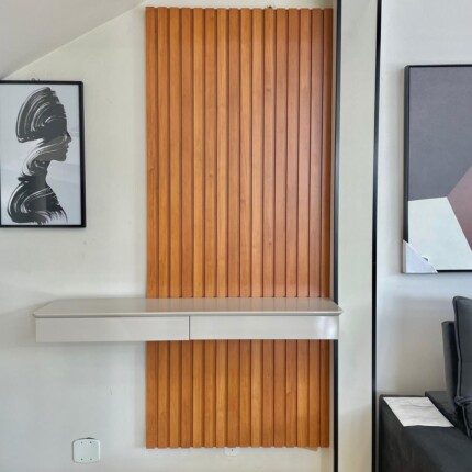 Aparador 136cm com Painel Ripado e 2 Gavetas Off (6280) - Imagem 1