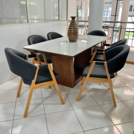 Mesa 1,80m Veneza com Vidro Off White (5852) com 6 Cadeiras Dora IMPERMEAVEL (2695)