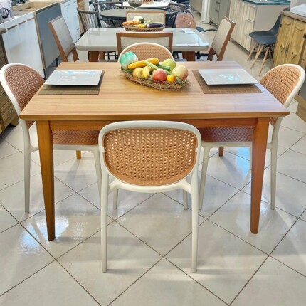 Mesa 1,20m California (308) com 4 Cadeiras Positano Nude (5664) - Imagem 1