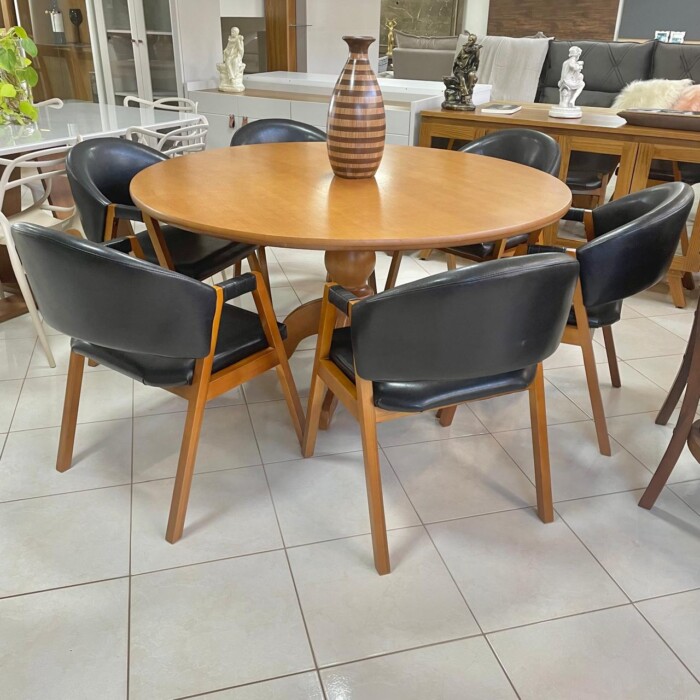 1,50m Diametro - Heistore - Mesa Leon PINHAO (CD 130) + 6 Cadeira Suelen Dora Couro Eco PRETO -Takeda (CD 2449) (2)