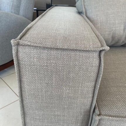Sofa 2,60m Taylor Enele em Tecido Tricot (1965) - Imagem 5