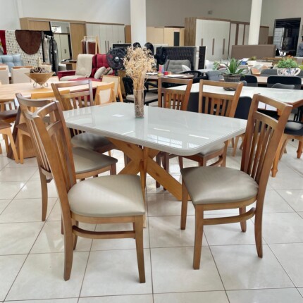Mesa 1,55m com Vidro (137) com 6 Cadeiras Larissa (4890) - Imagem 1
