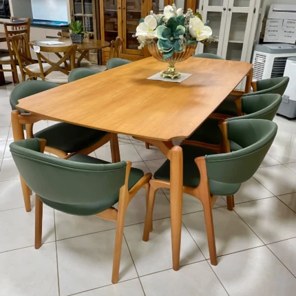 Mesa 2,20m Retangular Malibu (2004) com 8 Cadeiras Pietra em Corino Verde (3172)