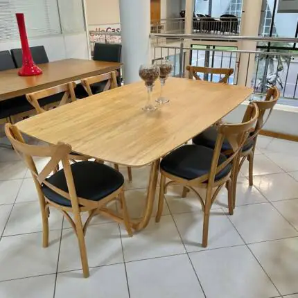 Mesa Sofia 1,80m (1452) com 06 Cadeiras Leon X Impermeável (1200)