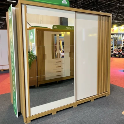 Roupeiro 2,42m 2 Portas deslizantes Dhara com Espelho (5527)