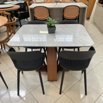 Mesa 1,20m Celeste Quartzo (3198) com 04 Cadeiras Montreal (1083) - Imagem 4