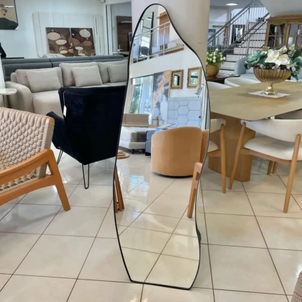 Espelho Orgânico 155cm x 55cm com Borda de Couro (2225)