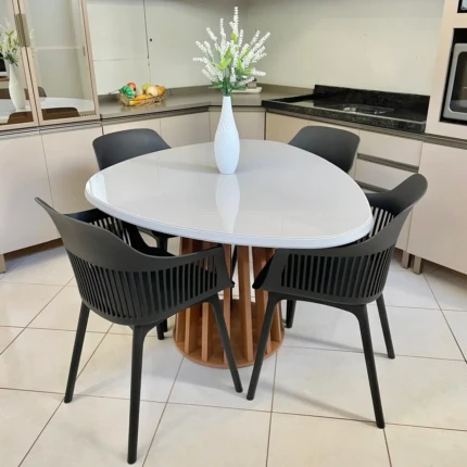 Mesa Organica Ripada com Vidro Off White (4678) com 04 Cadeiras Montreal (1083) - Imagem 3