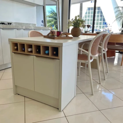 Bancada 1,85m com 2 Portas (4993) com 04 Cadeiras com Braço Nude (3877) - Imagem 3