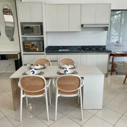 Bancada 1,85m com 2 Portas (5077) com 04 Cadeiras com Braço Nude (3877) - Imagem 6