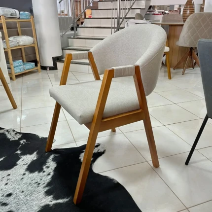 Mesa Organica Ripada com Vidro (4678) com 4 Cadeiras Dora com Braço em Tecido Linho (4208) - Imagem 3