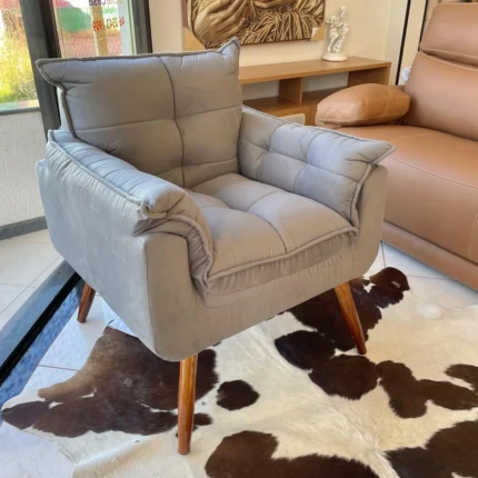 Poltrona Opala Extra Macia – Veludo Bege (4366) - Imagem 1