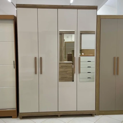 Roupeiro 1,63m 4 Portas Padua Com Espelho Castanho (3085-735)