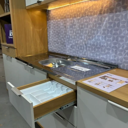 Cozinha 3,40m 100% MDF com LED e Cristaleira Bless (6703) - Imagem 4