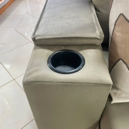 Sofá 3,10m Valenza com Porta Copos Veludo (CD 5827) - Imagem 3